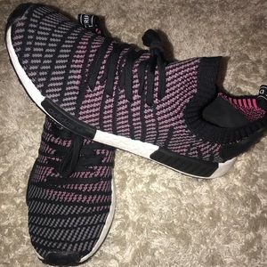LIKE NEW Adidas Originals NMD R1 Primeknit